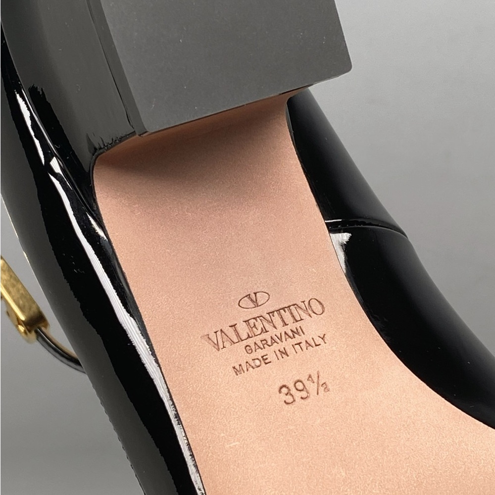 Valentino Garavani Patent Leather Ankle Strap Pumps size 39.5 - Picture 13 of 13